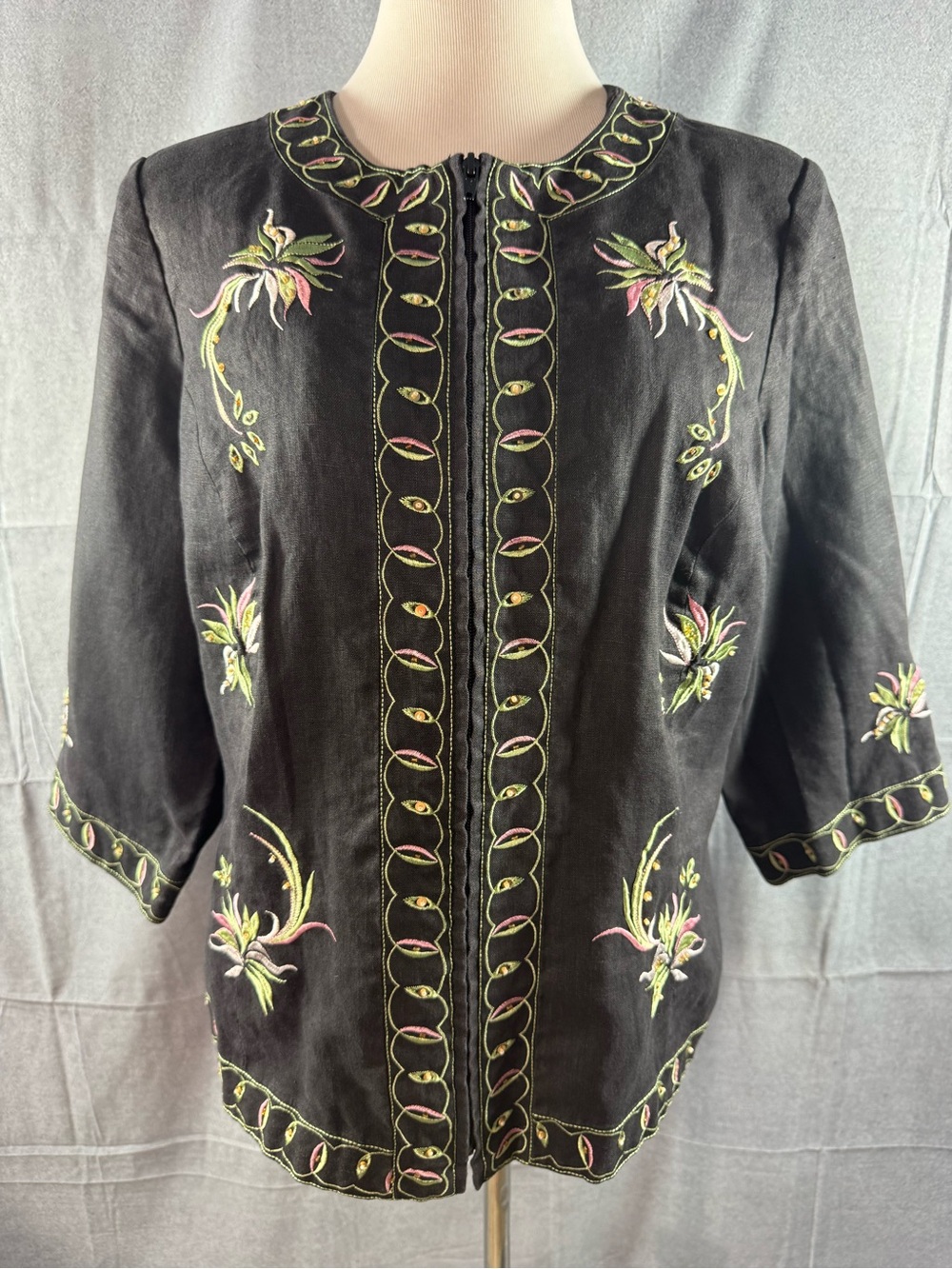 3218-Dress Barn Black Embroidered Floral Linen-Blend Jacket